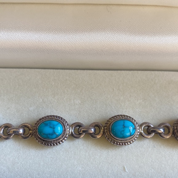 Turquoise and Silver Bracelet - Picture 2 of 6